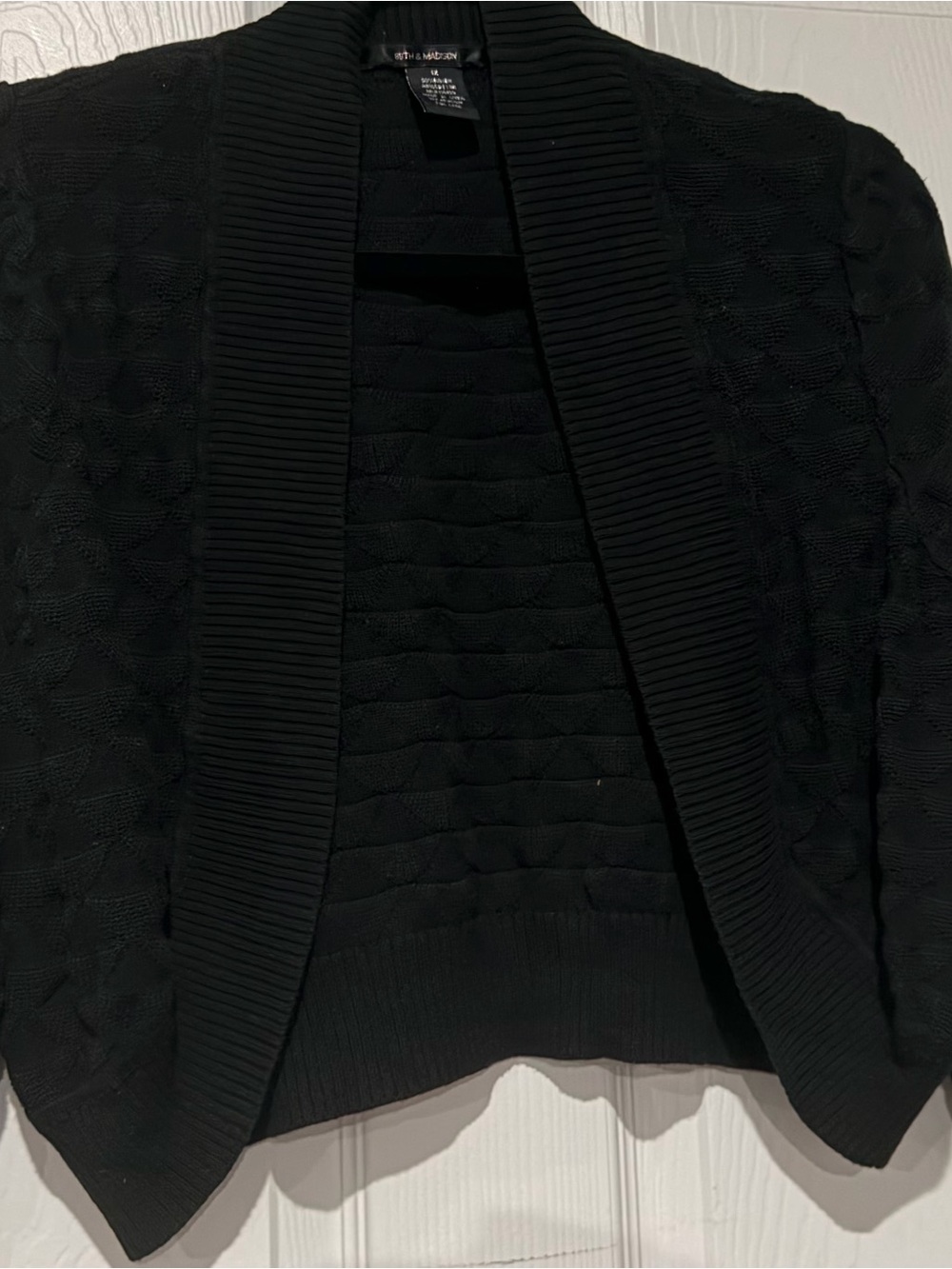 89th & Madison Black Open-Front Textured Cardigan